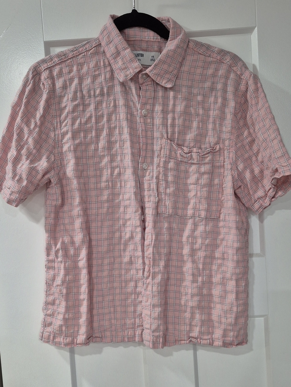 Hollister Pink Plaid Short Sleeve Button-Down Shirt